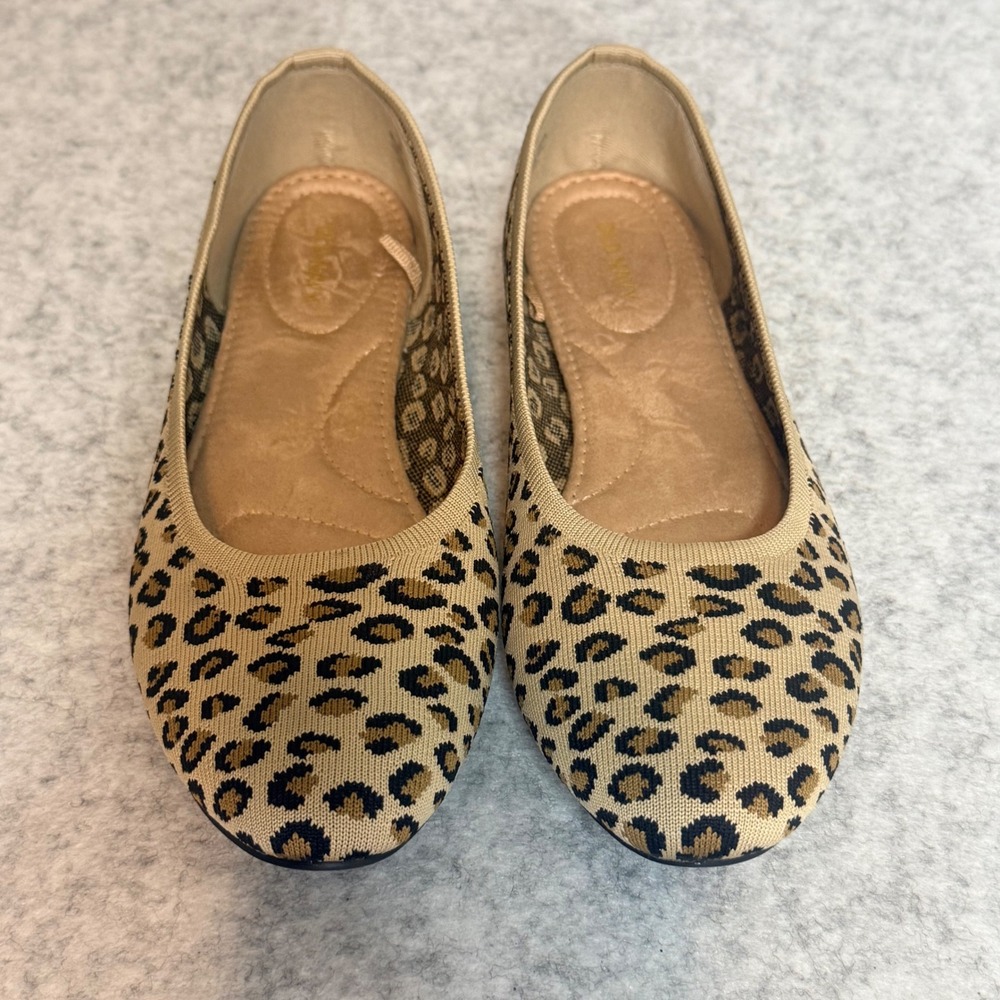 Old Navy Flats Womens 10 Tan Leopard Almond Toe Knit Ballet Shoes